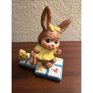 Vtg Russ Berries Girl Bunny & Chick Playing Hopscotch Figurine #1064 Easter